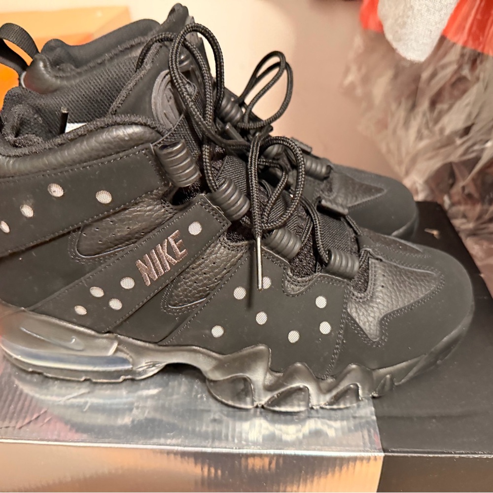 Nike mens Black Sneakers